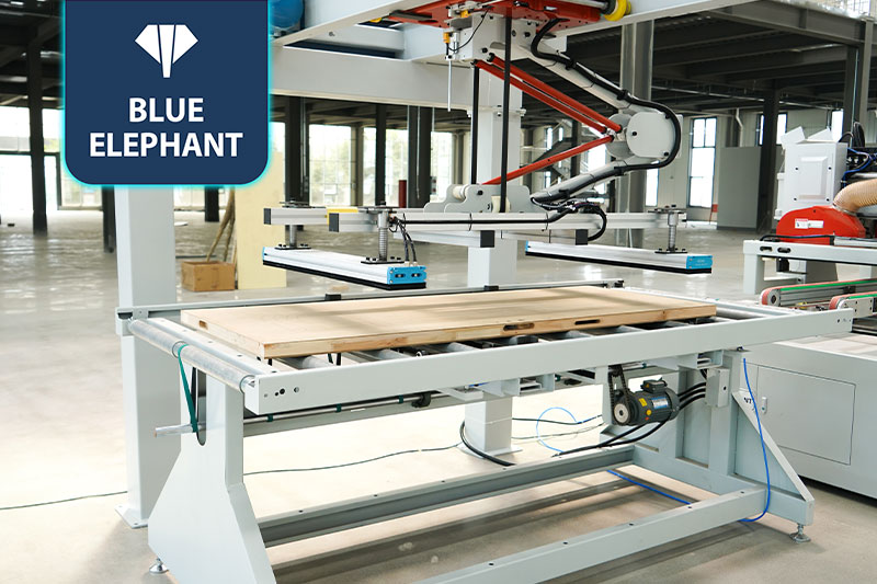 四邊鋸龍門(mén)上下料生產(chǎn)線