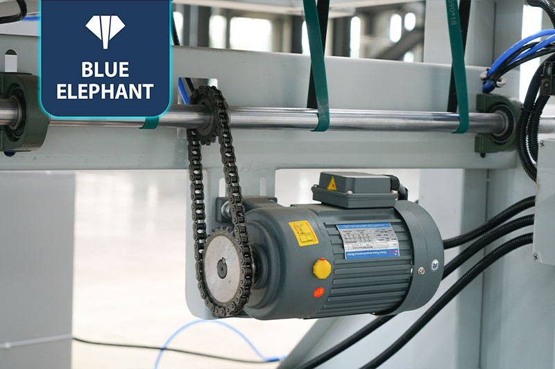 四邊鋸龍門(mén)上下料生產(chǎn)線