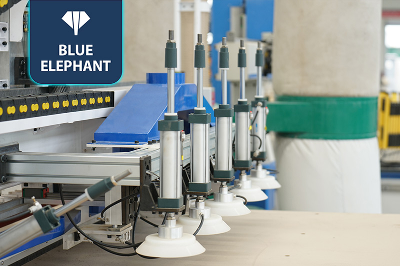 子母鋸加工中心