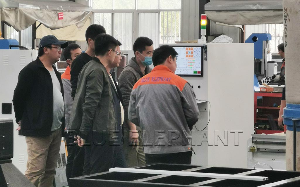 山東威?？蛻舻綇S考察直排加工中心